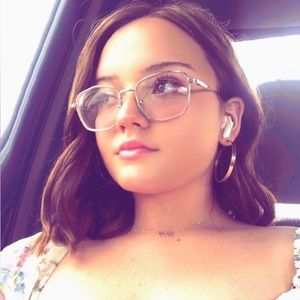 Meet your Posher, Allie